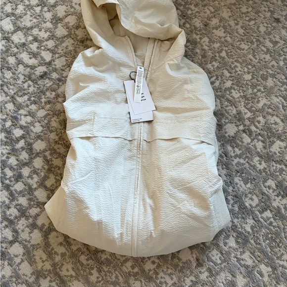 NWT Lululemon Lightweight Mid-Length Hooded Coat, Cream, XL